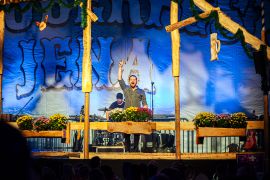 Tom Wenig   Sparkassenarena Oktoberfest  2025   0044